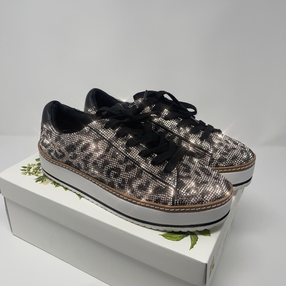 Chelsea & Violet  CV-MINIE Leopard platform sneakers